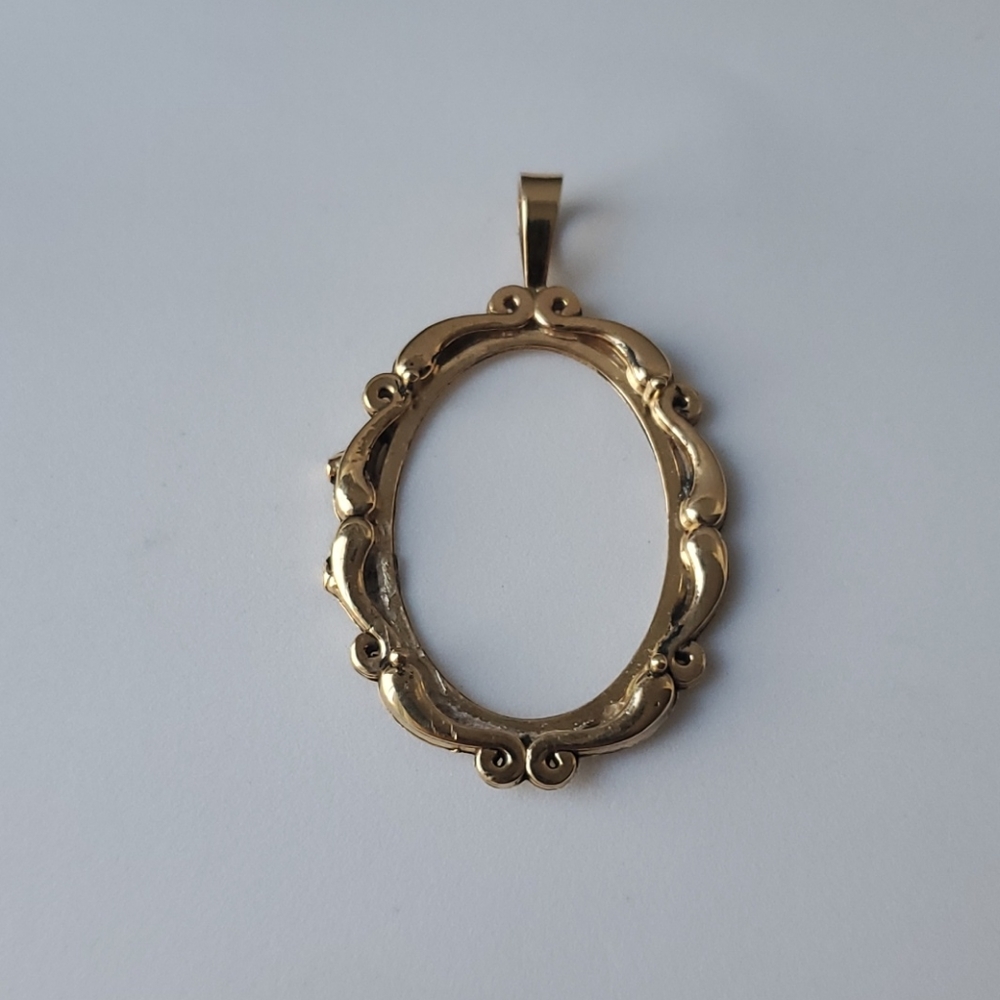14k solid gold pendant mounting cast for Cabochon Or Cameo